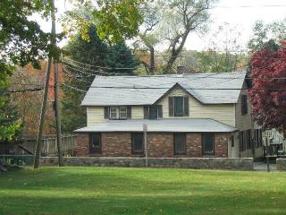 415 Baldwin Place Rd, Mahopac, NY 10541-4611