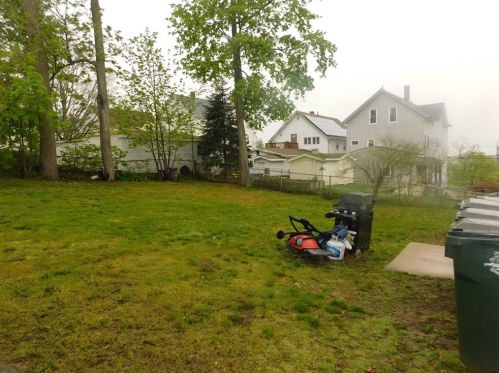 33 Hanover St, Fall River MA  02720-5432 exterior