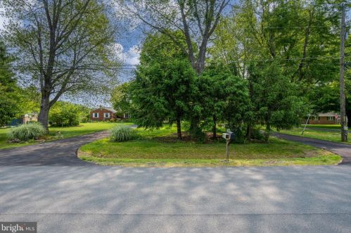 2409 Little River Rd, Haymarket VA  20169-1205 exterior