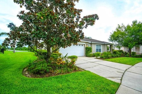 5217 Moon Shell Dr, Ruskin, FL 33572-3523