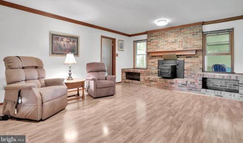 2204 Brook Creek Rd, Toms Brook VA  22660-2544 exterior