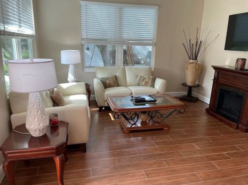 519 Pameto Rd, Nokomis, FL 34275-3003