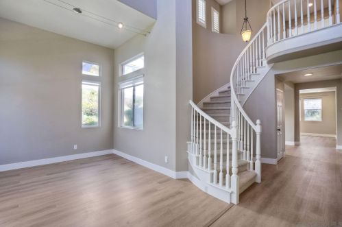 2716 Canyon Ave, San Diego, CA 92123-4682