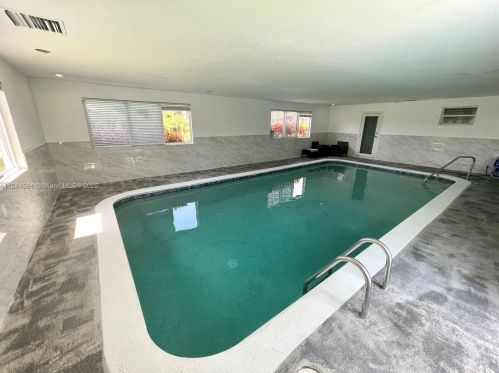 325 4 Ave, Dania Beach FL  33004-2723 exterior