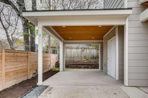 4605 Englewood Dr, Austin TX  78745-2130 exterior