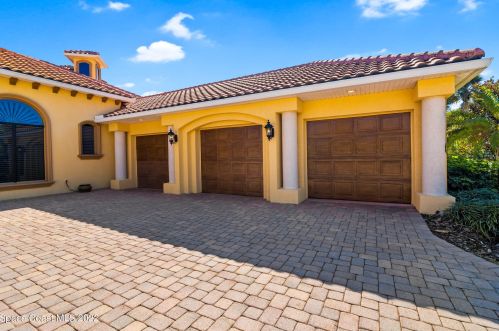 3618 Indian Riv Dr, Cocoa FL 32926-8705 exterior