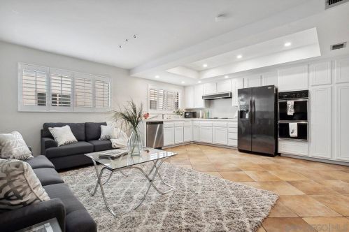 6787 Caminito Del Greco, San Diego CA 92120-2221 exterior