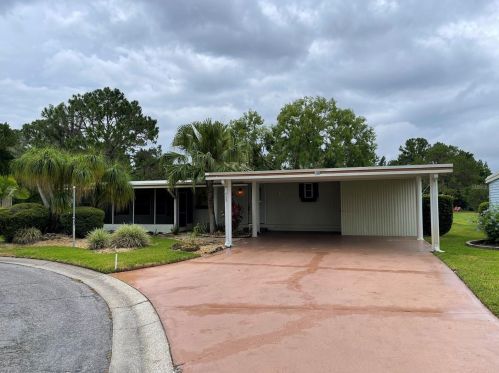 722 Landry Ln, Tavares, FL 32778-4519
