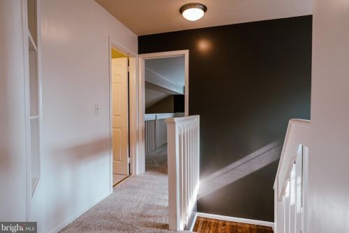 9 Heatherfield Way, Dover DE  19904-9752 exterior