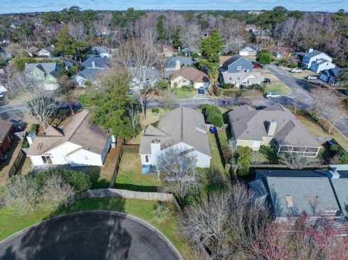 1309 Pilsdon Crst, Mount Pleasant SC  29464-3822 exterior