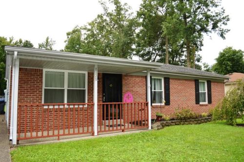 8129 Afterglow Dr, Louisville, KY 40214-5561