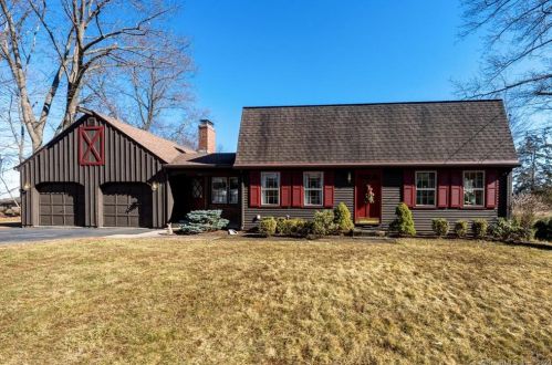 31 Elton Rd, Kensington, CT 06037-3501