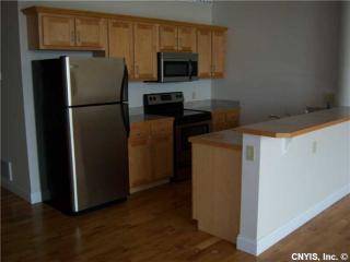 466 Salina St, Syracuse NY  13203-2416 exterior