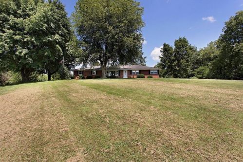6743 Ashridge Arnheim Rd, Sardinia, OH 45171-9741