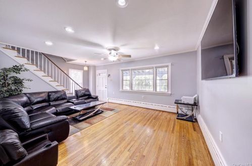 24 Orchard St, Marlborough NY  12542-6149 exterior