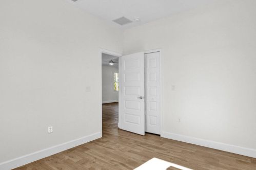 7725 98th Ave, Vero Beach FL  32967-2747 exterior