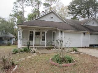 10017 Foxrun Rd, Pensacola, FL 32514-1682