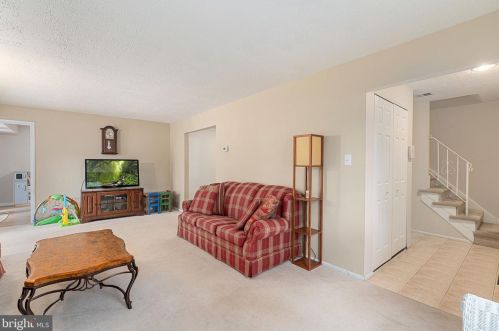 216 Providence Frg Rd, Limerick PA 19468-2905 exterior