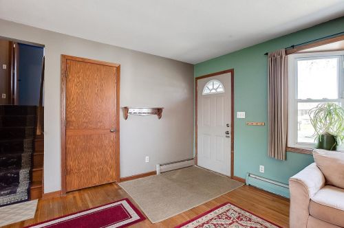1005 14th St, Hastings, MN 55033-2560