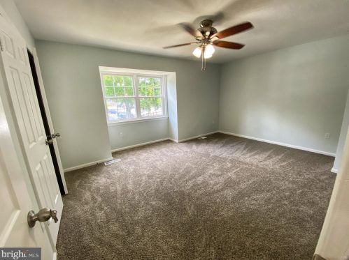 3718 Tavern Way, Triangle VA  22172-1035 exterior