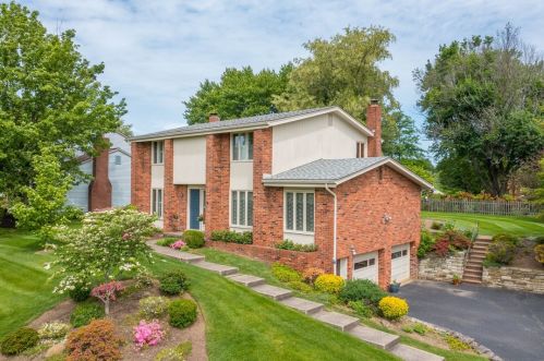 1664 Tiffany Rdg, Pittsburgh, PA 15241-3236