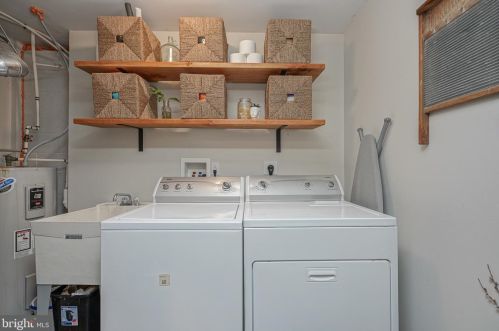 33 Cypress St, Auburn NJ  08085-1258 exterior