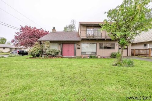 220 A St, Lebanon, OR 97355-1922