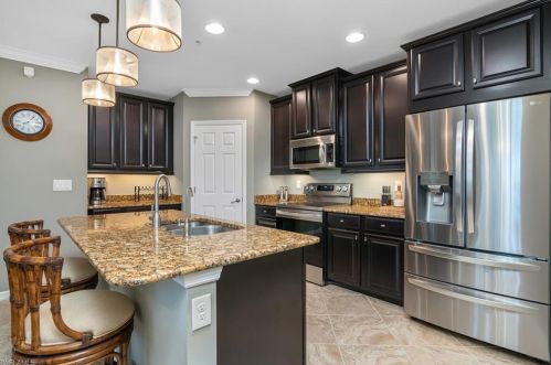 8521 Violeta St, Bonita Springs, FL 34135-1859