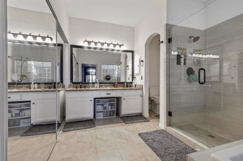 302 Pecos Trl, Irving TX 75063-4543 exterior