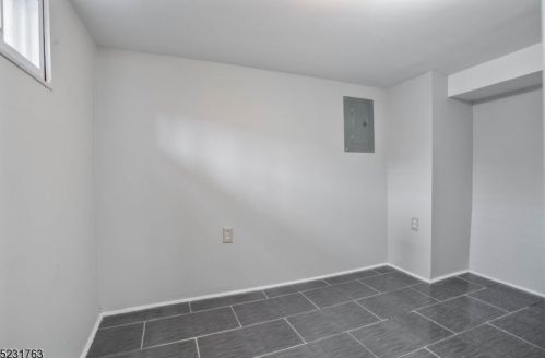 551 Leo St, Industrial Hillside NJ  07205-1726 exterior