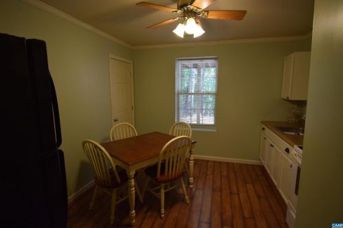 34 Woodlawn Dr, Bybee VA  22963-2732 exterior