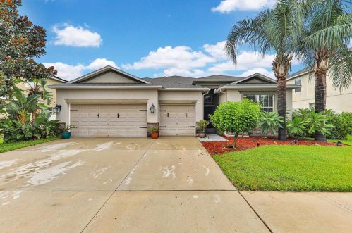 10719 Carloway Hills Dr, Wimauma FL  33598-6140 exterior