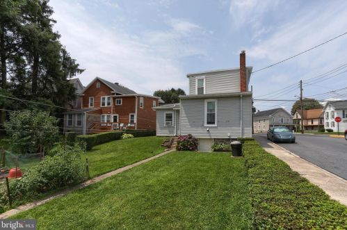 101 Rosanna St, Hummelstown PA  17036-1519 exterior