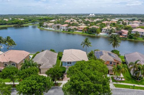 1872 163rd Ave, Hollywood, FL 33027-4453