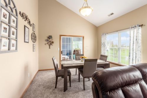 640 Concord Village Cir, Johnstown OH  43031-9194 exterior