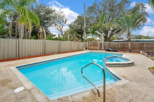 1616 Larkin Ave, Orlando, FL 32812-8543