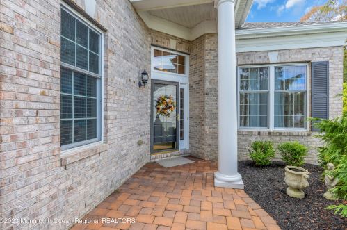 11 Northshire Ct, East Freehold, NJ 07728-9258