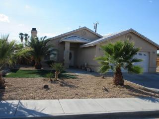 1411 Sims St, Ridgecrest CA  93555-8825 exterior