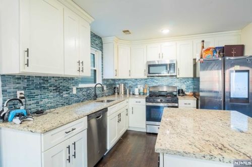 69 13 St, Newark NJ 07107-1108 exterior