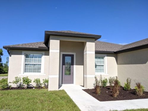 105 20th Ave, Cape Coral, FL 33909-2801