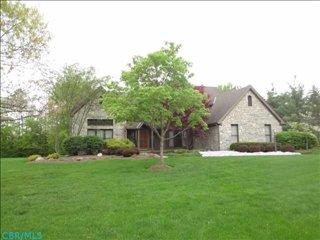 5731 Dunnwood Ct, Dublin, OH 43017-9233