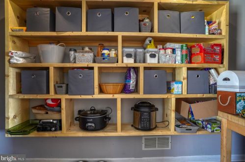 1808 Mcginnis Pond Rd, Magnolia DE  19962-1556 exterior