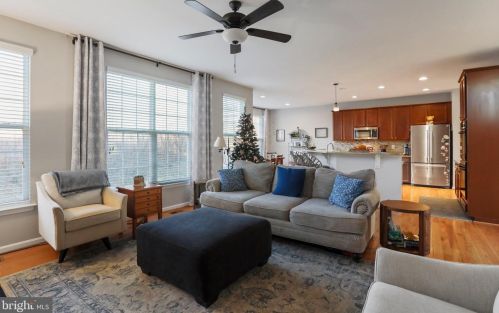 95 Butler St, Charles Town WV  25414-5566 exterior