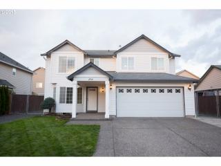 2514 11th St, Battle Ground, WA 98604-3074