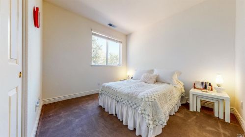 970 Stonecastle Ln, Santa Rosa CA  95405-5513 exterior