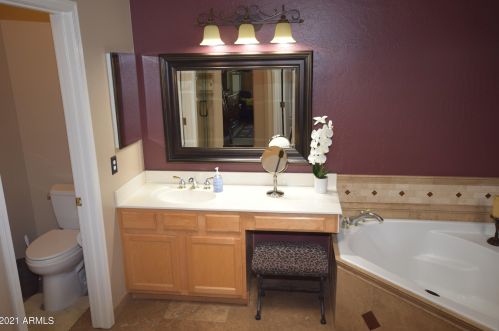 827 Date Palm Dr, Gilbert AZ 85234-4947 exterior