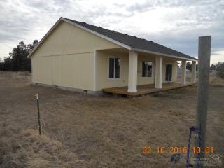 5355 Helmholtz Way, Eagle Crest OR  97756-9411 exterior