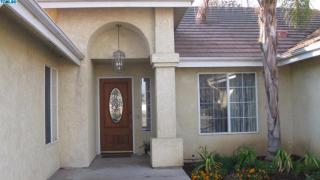 732 Hollow Way, London, CA 93618-3701