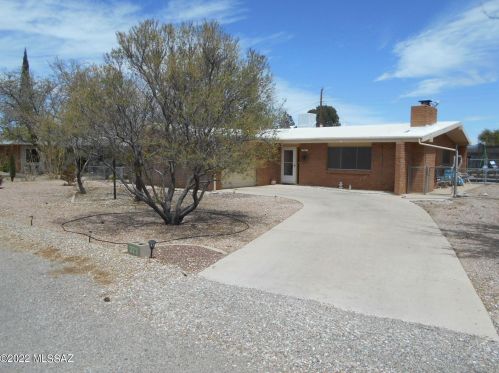 322 Flynn Jans Ct, Sunizona, AZ 85625-4058