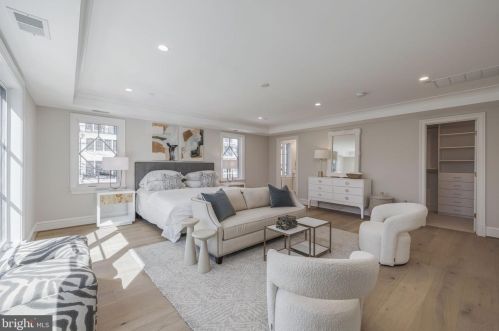 1601 38th St, Washington DC  20020-2327 exterior